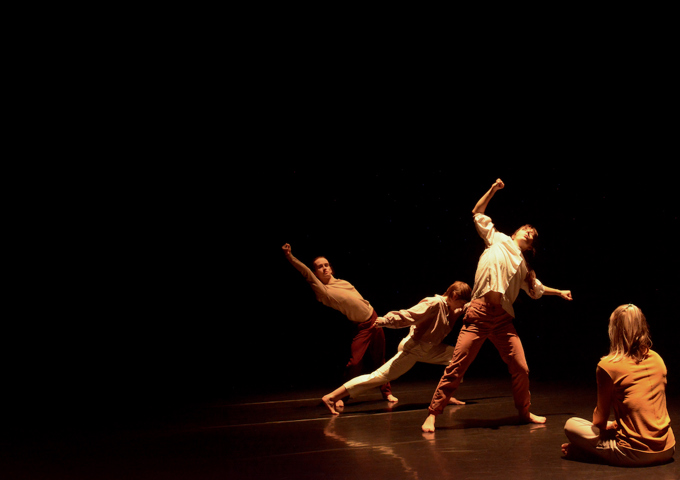 4 Play, Pause, Repeat Choreography Jamaal Burkmar Dancers Hayley Walker, Pagan Hunt, Alex Thirkle & Daisy Dancer